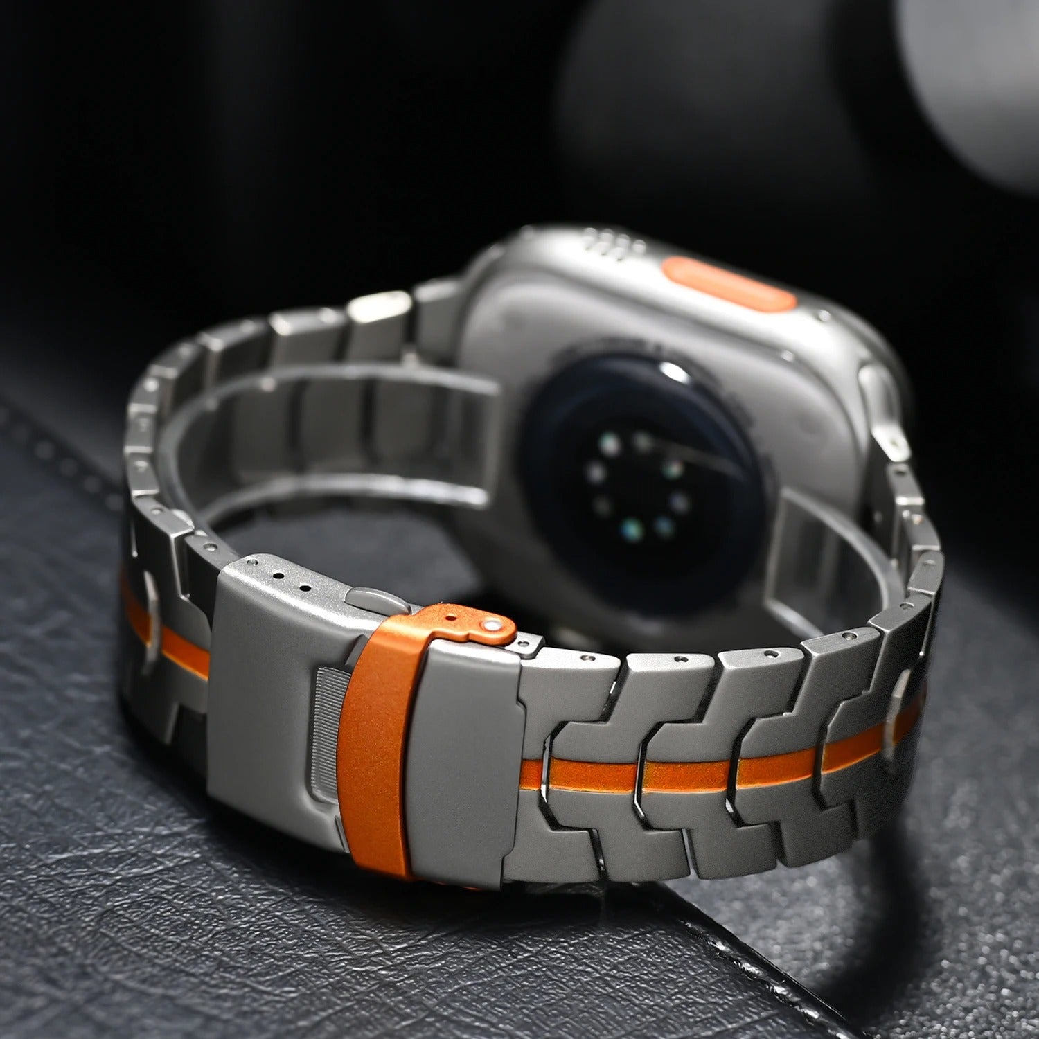Keith Lane | Luxusní titanový řemínek pro Apple Watch