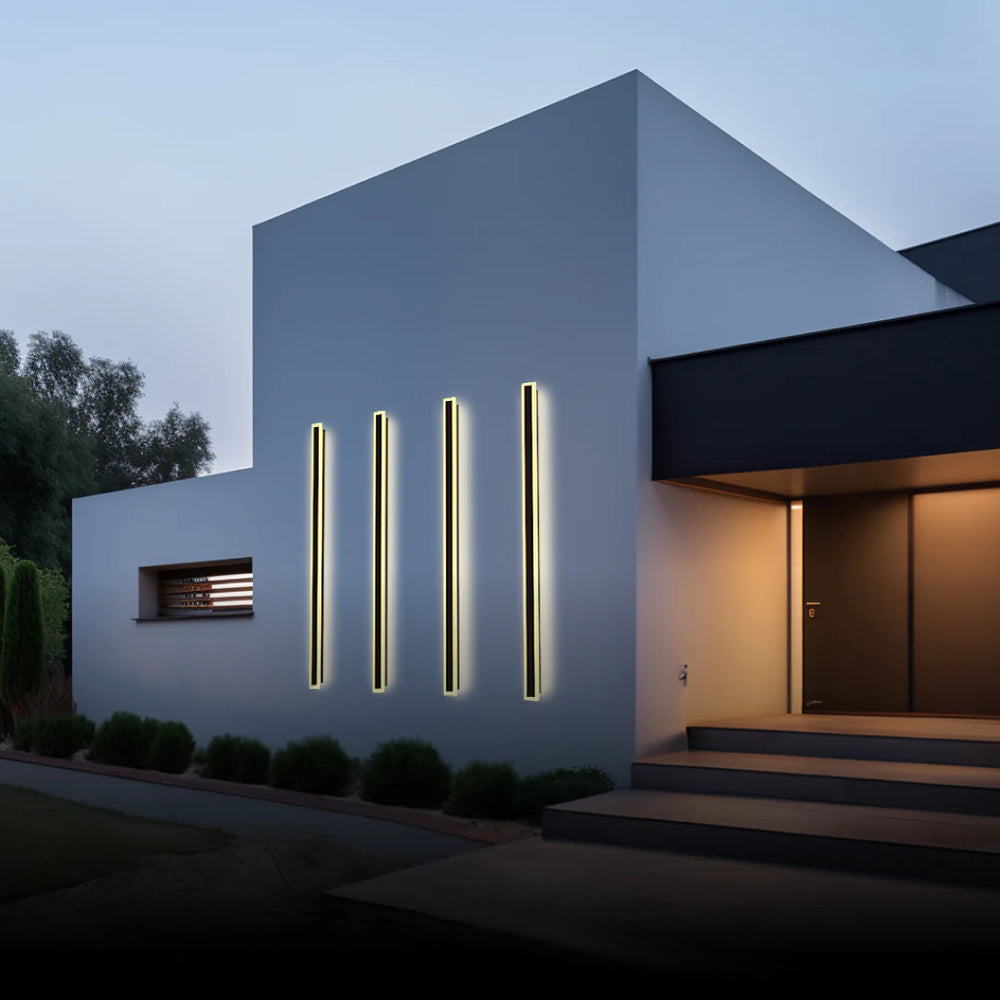 Elora Linear Exterior Wall Light | Orntli