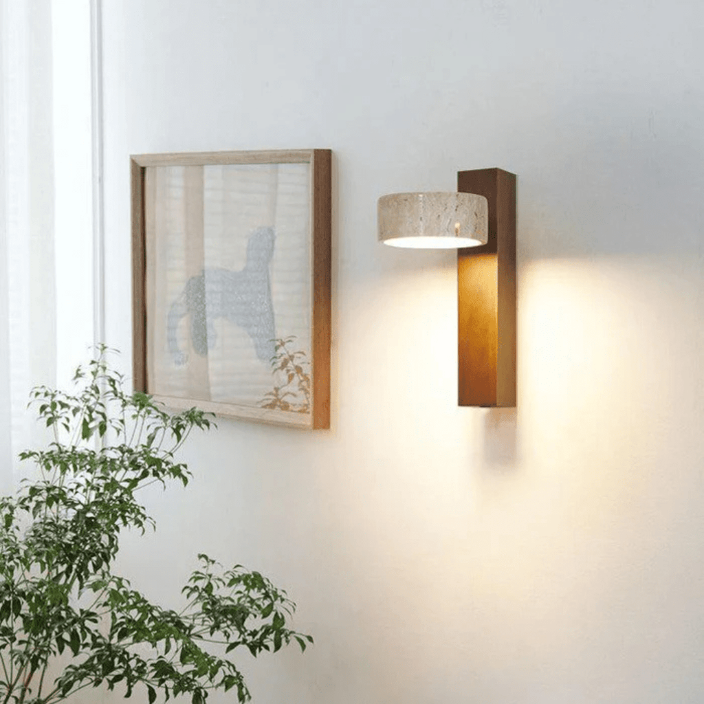Aplique de pared LED de una luz con acabado en travertino y madera