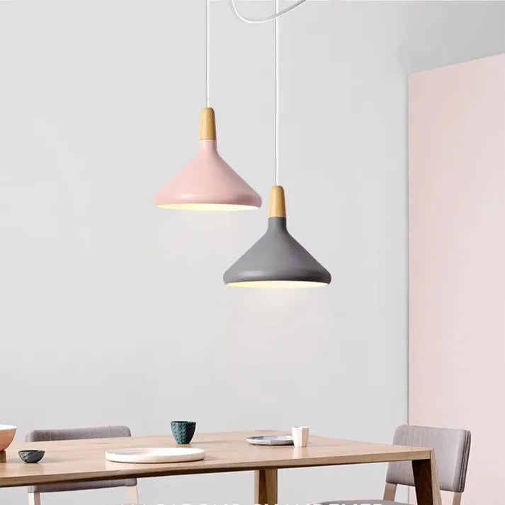 Lumiere | Kúpos Macaron Inspirálta Fém Függeszték