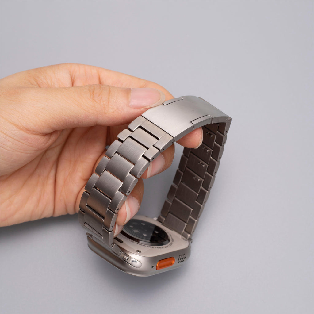 Titanium Apple Watch Band For Men, Durable Everyday Comfort