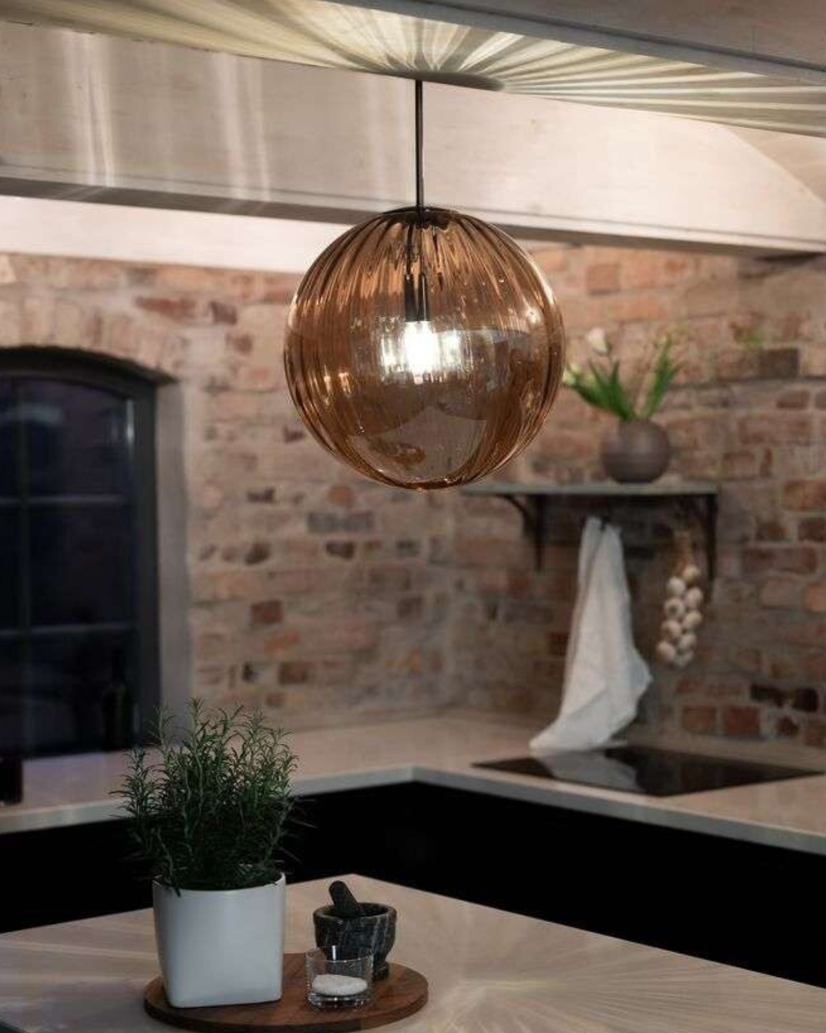 Luminara Bernsteinfarbenes Glas-Deckenpendel | Orntli