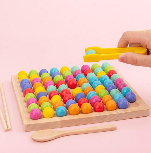 NovaBead Montessori Perlesett for barn Kreativ lek og finmotorikk