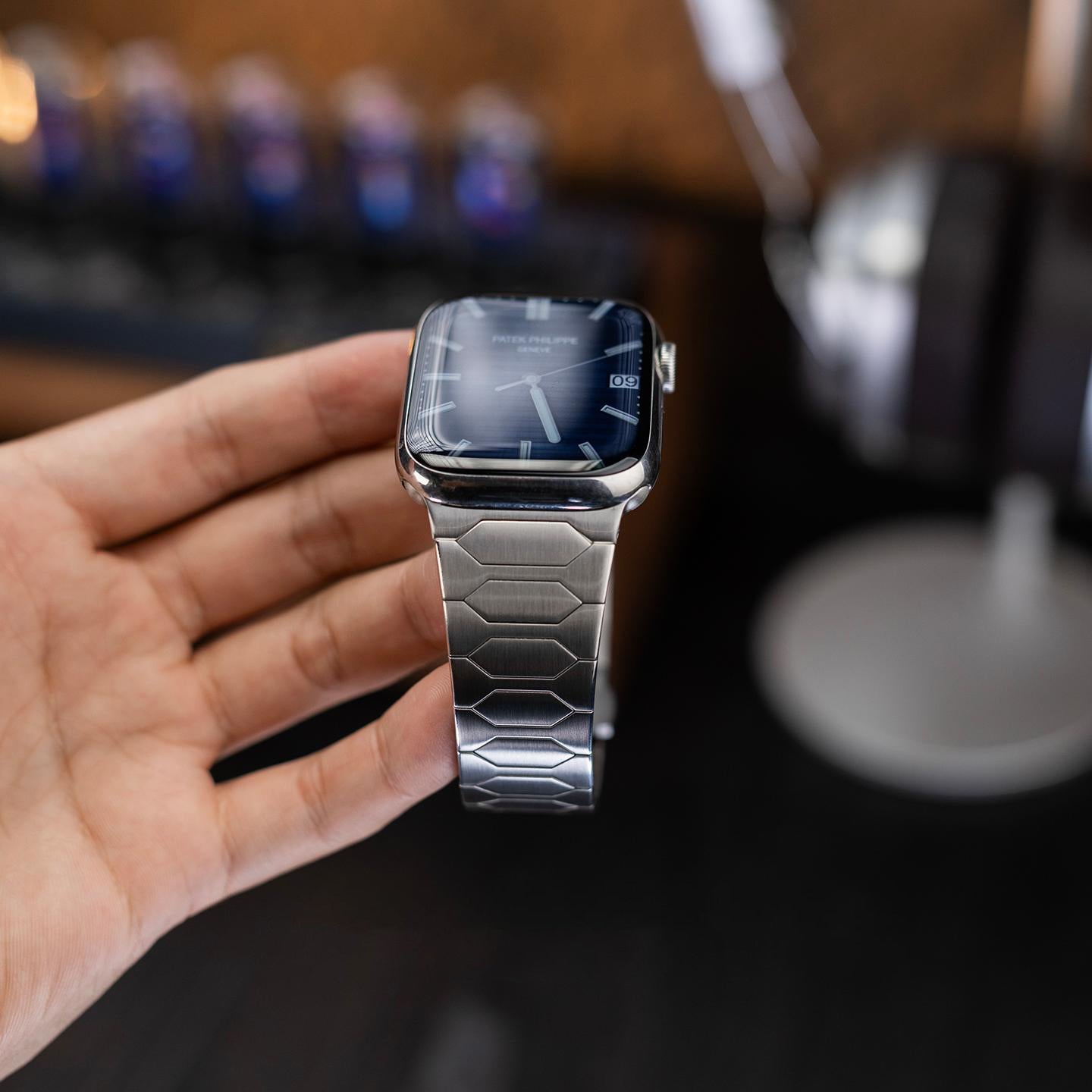 Apple Watch metalrem med diskret luksusstil til formelle lejligheder