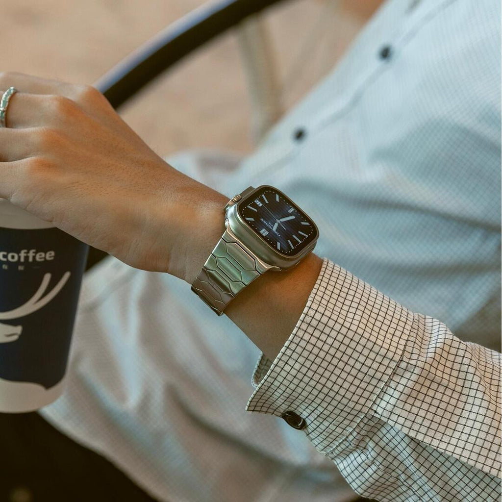 Apple Watch metalrem med diskret luksusstil til formelle lejligheder