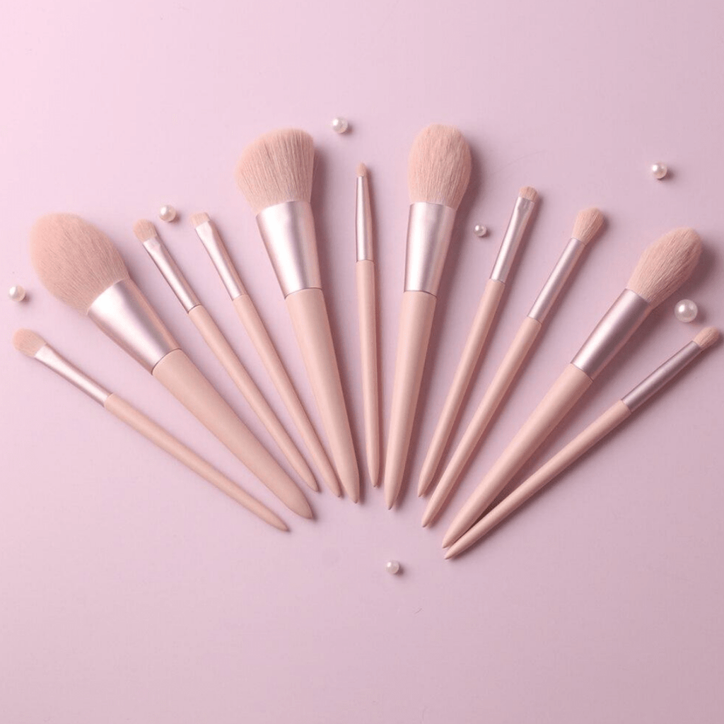Lumina Glow 11 Piece Makeup Brush Set for Flawless Professional Finish
