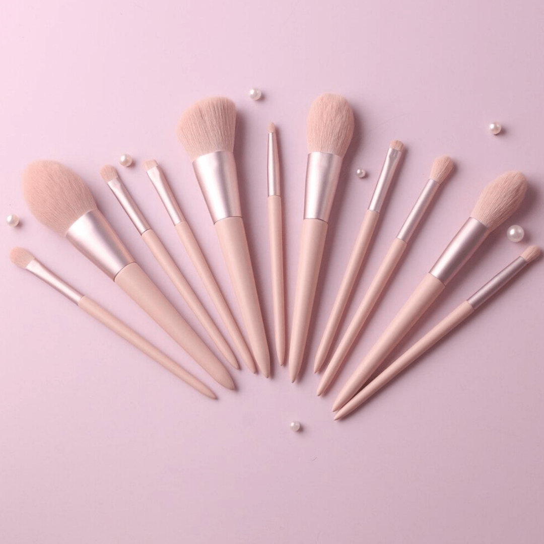 Lumina Glow 11 Piece Makeup Brush Set for Flawless Professional Finish