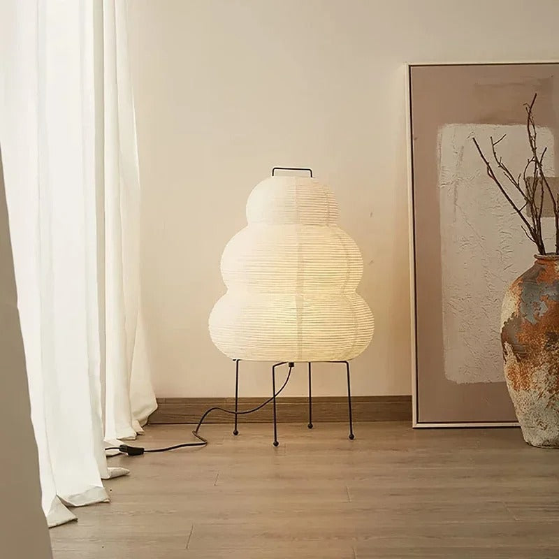 Lampă de podea KumoLumi cu hârtie de orez Washi albă și lumină difuză
