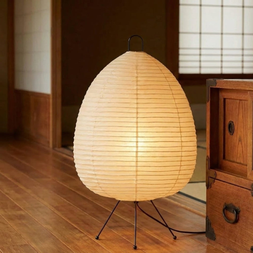 Gulvlampe med rispapirskærm i japansk stil