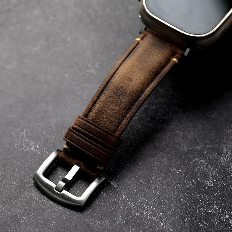 Dunkelbraunes klassisches Uhrenarmband für den täglichen Gebrauch und Reisen
