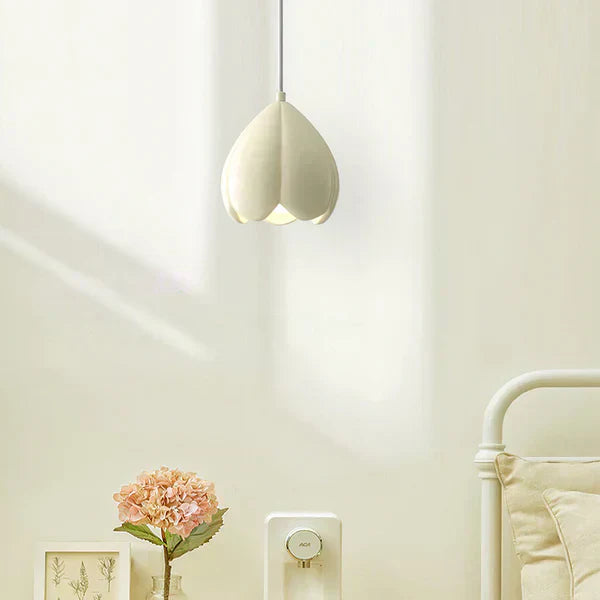 Marenelle | Elegant Rustic Pendant Light | Orntli