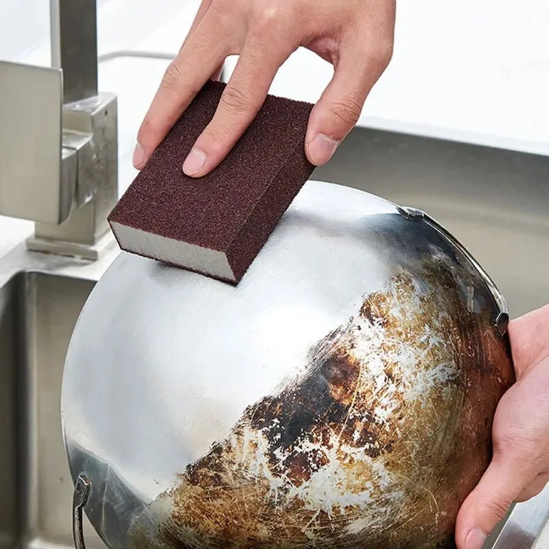 Univerzální čisticí houba Stainova s kartáčem na odstraňování odolných skvrn a mastnoty