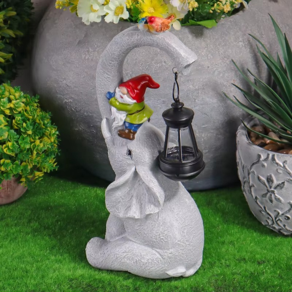 Lanterne de jardin féerique éléphant solaire avec une fée chevauchant un éléphant
