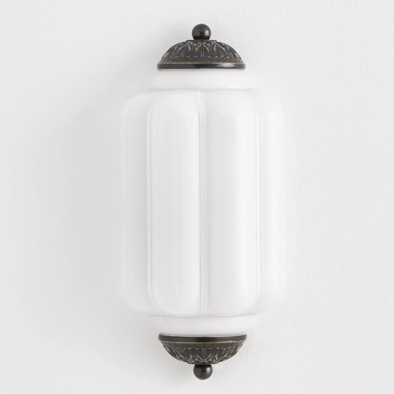 Lámpara de pared empotrada con vidrio opalino, estilo vintage antiguo