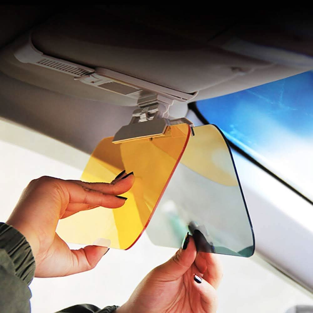 Parasole per auto NovaGuard per una guida senza abbagliamento e il comfort del conducente