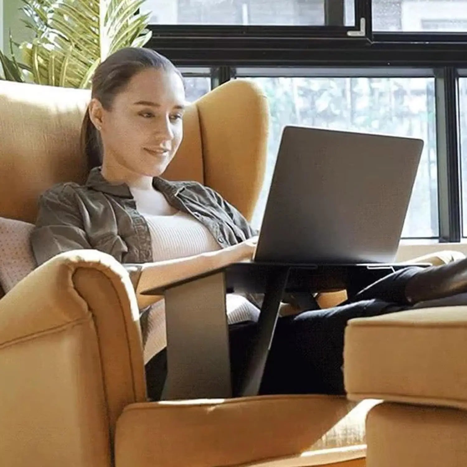 FeatherLite bærbart og let mini-bord til bærbar computer til studier og læsning