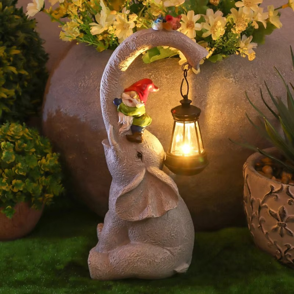 Lanterne de jardin féerique éléphant solaire avec une fée chevauchant un éléphant