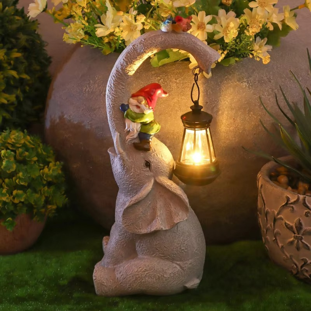 Lanterne de jardin féerique éléphant solaire avec une fée chevauchant un éléphant