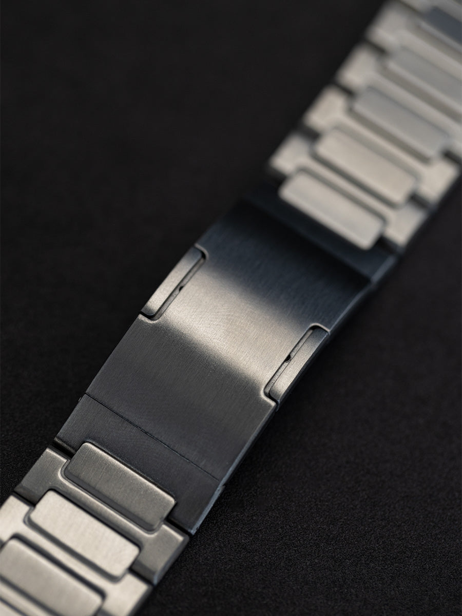 Apple Watch Titanarmband in Old Money Style Edition