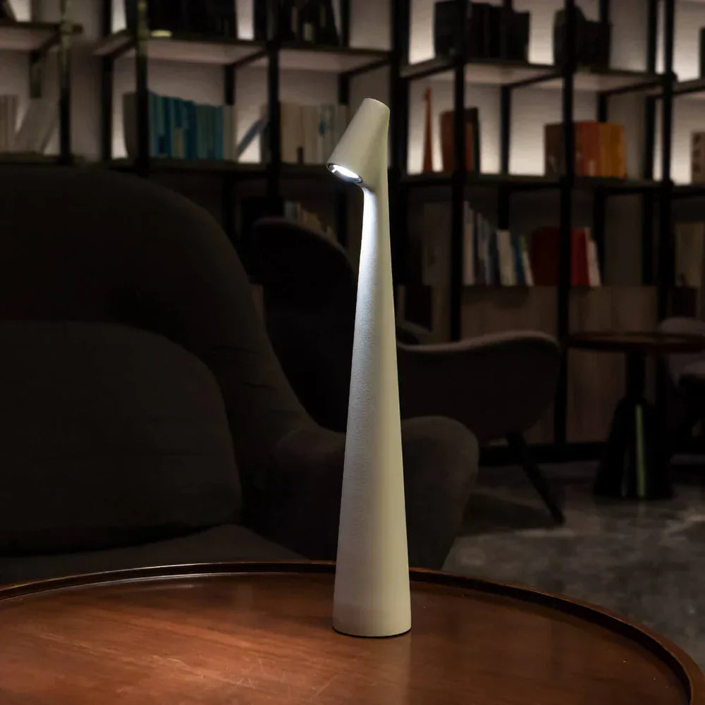 Nordisk minimalistisk design bordlampe | Trådløs | LED | Læselampe | Spisebordslampe