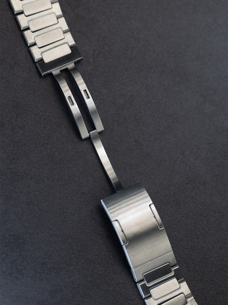 Apple Watch Titanarmband in Old Money Style Edition