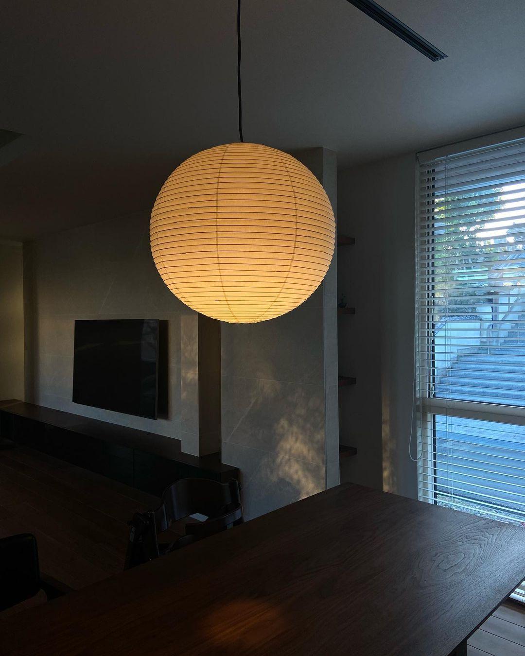 Akari A-serie hengelampe Elegant japansk håndverk for moderne hjem
