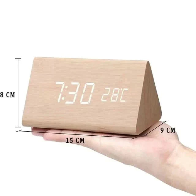 ForestGlow LED Alarm Saati Dijital ve Şık Doğal Ahşap Tasarım