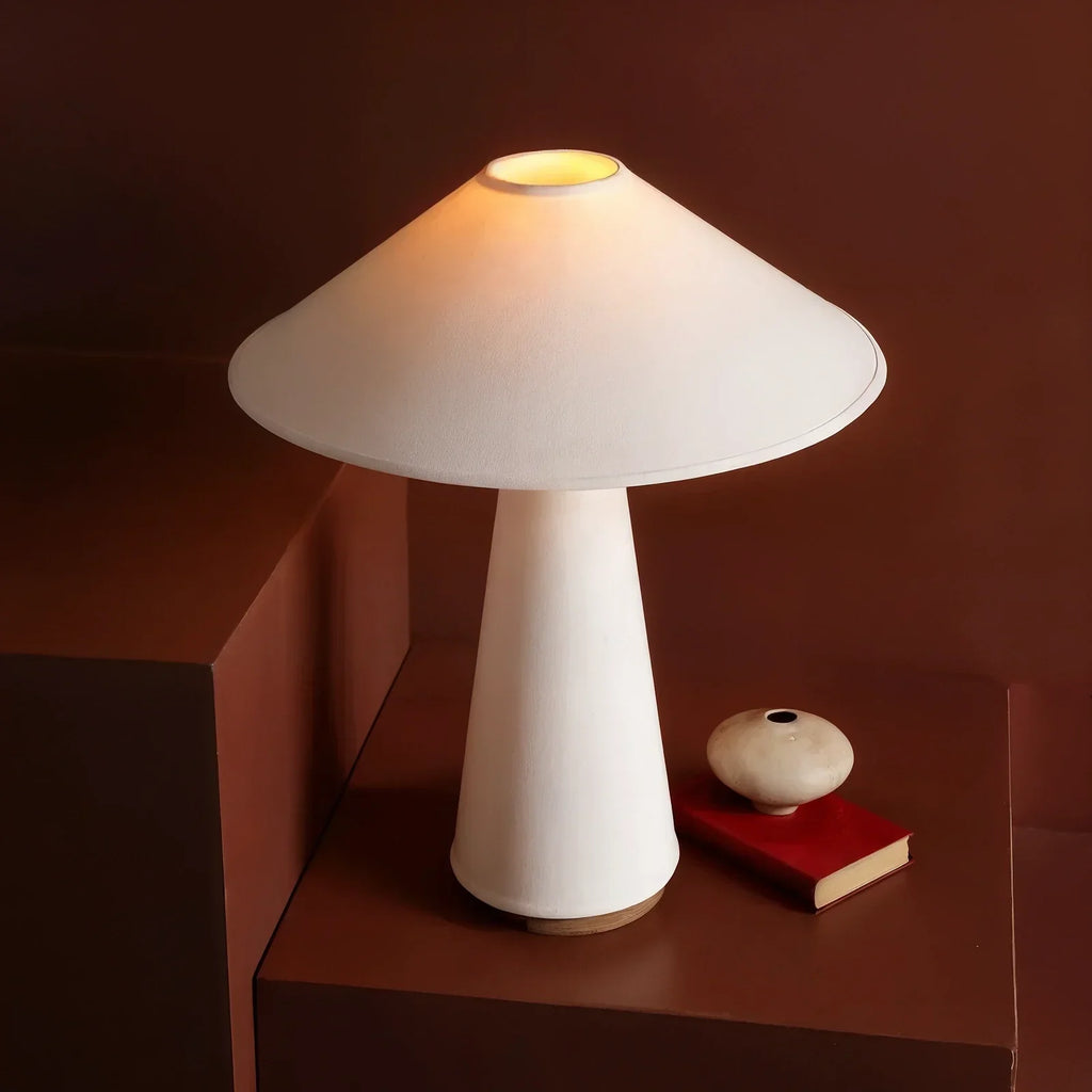 NovaBright LED bordlampe for moderne rom og oppholdsrom