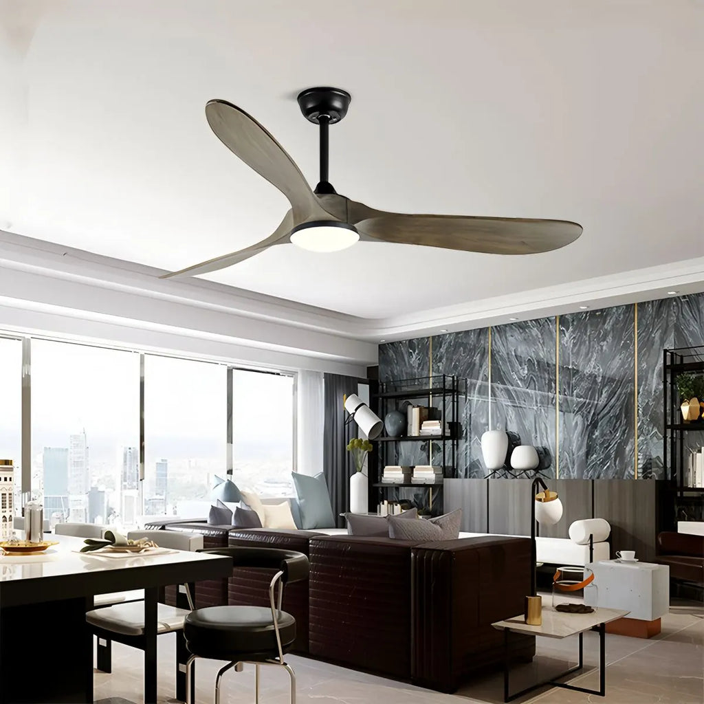 Nordischer Deckenventilator aus Massivholz mit Licht - Orntli