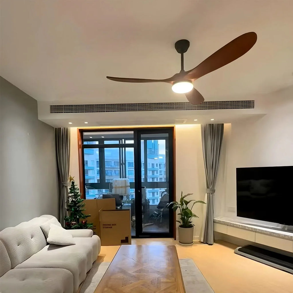 Nordischer Deckenventilator aus Massivholz mit Licht - Orntli