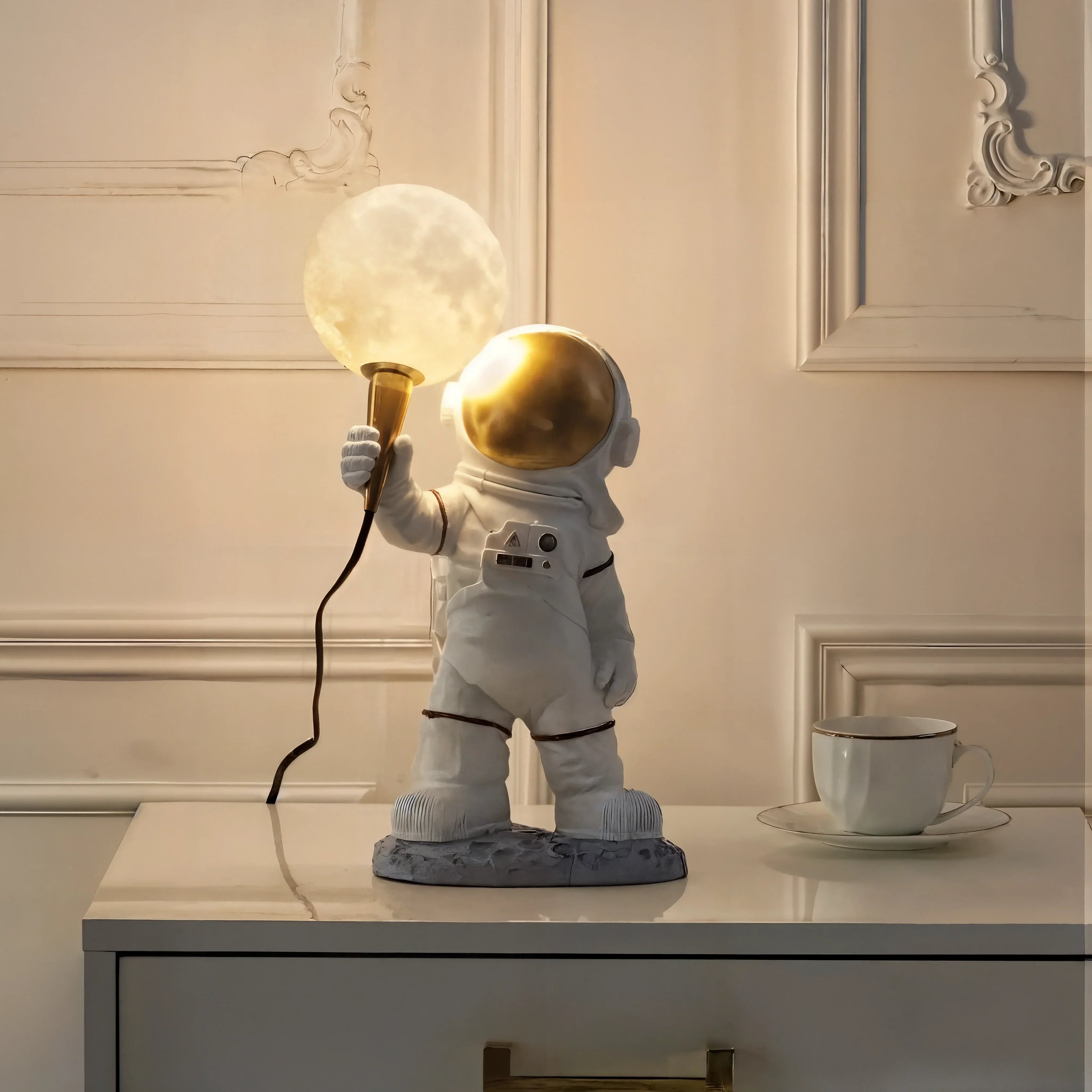 Astronaut LED Tischlampe für das Kinderzimmer, dekorativer Nachttischakzent