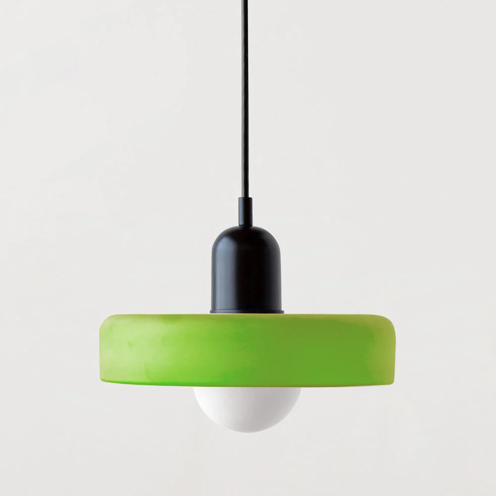 Lampa wisząca Korbel Bauhaus ze szkła w białym kolorze, nowoczesna elegancja