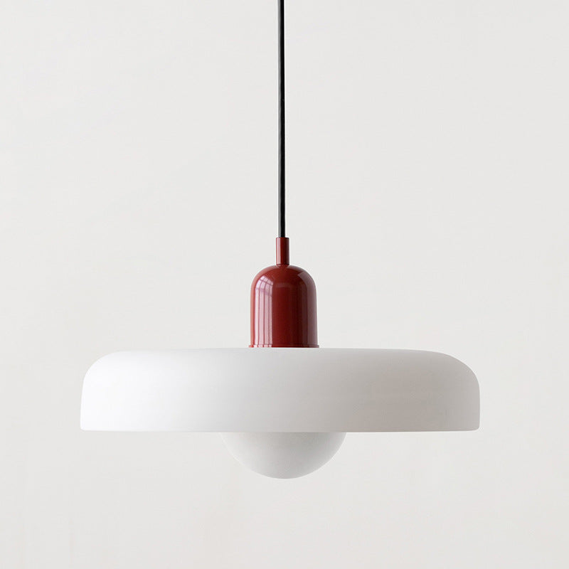 Lampa wisząca Korbel Bauhaus ze szkła w białym kolorze, nowoczesna elegancja