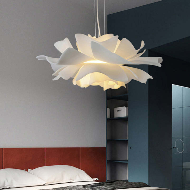 Lampa wisząca Liora Bloom z metalu i akrylu, kwiatowy wzór