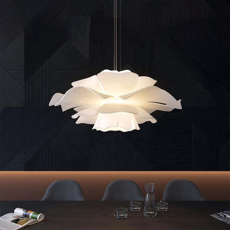 Lampa wisząca Liora Bloom z metalu i akrylu, kwiatowy wzór