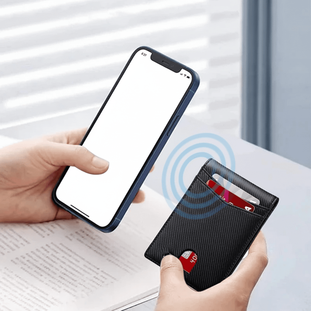 AeroCard Ultra Tynd RFID-beskyttelse med kulstofmønster