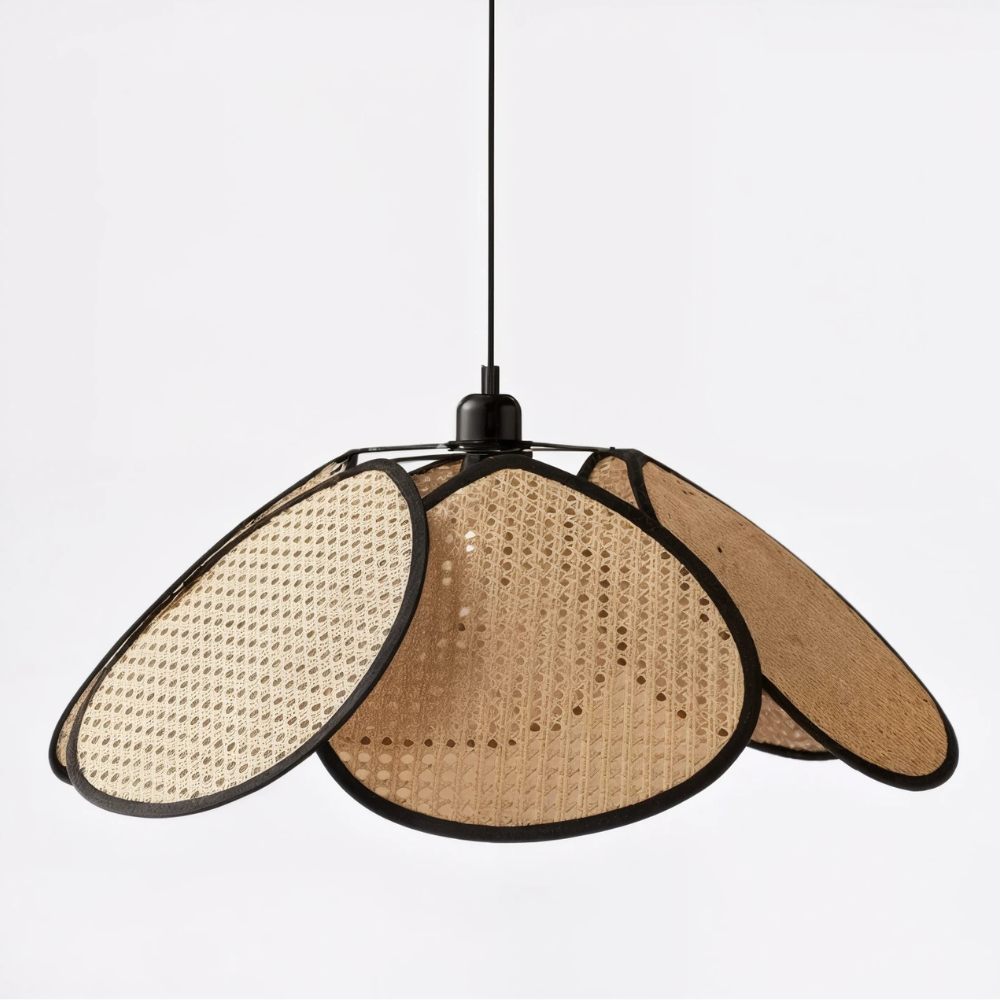 Solara Elegant Bohemsk Rattan Taklampe for Stue og Kjøkken