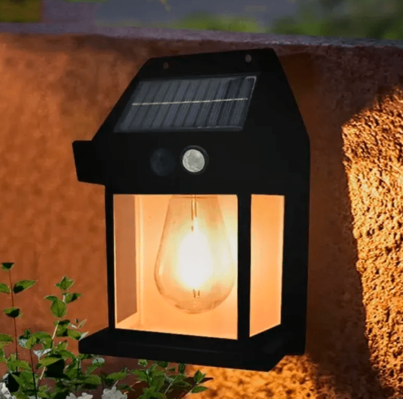 LumaBright solcelledrevet hagespot med bevegelsessensor energisparing for huseiere