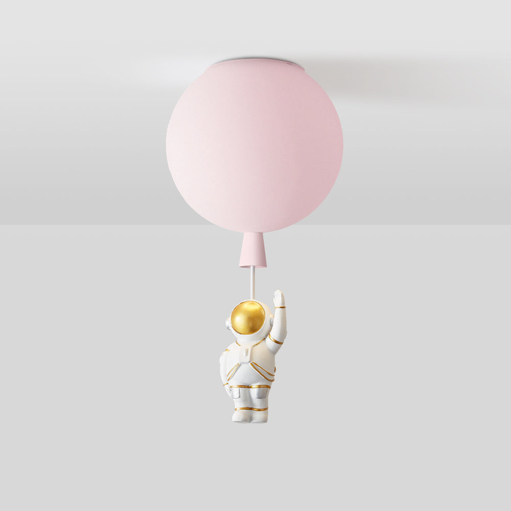 Taklampe med astronautdetaljer | Myk måneinspirert glød