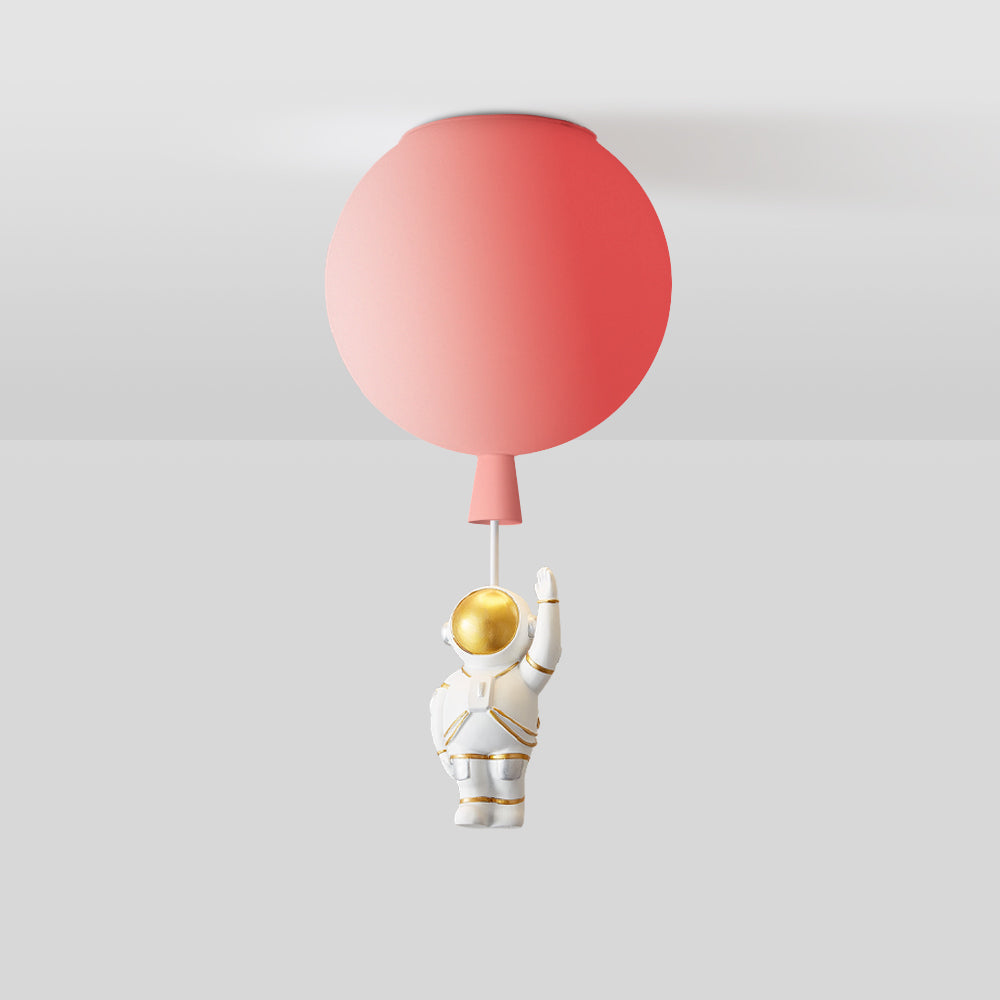 Taklampe med astronautdetaljer | Myk måneinspirert glød