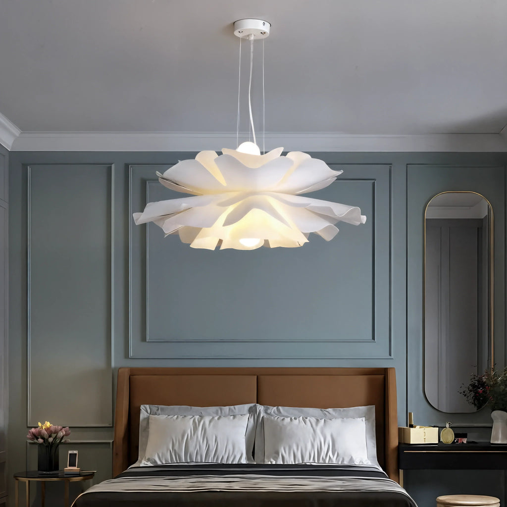 CelesteBloom Elegante moderne Deckenlampe mit blühenden Blütenblatt-Schirmen