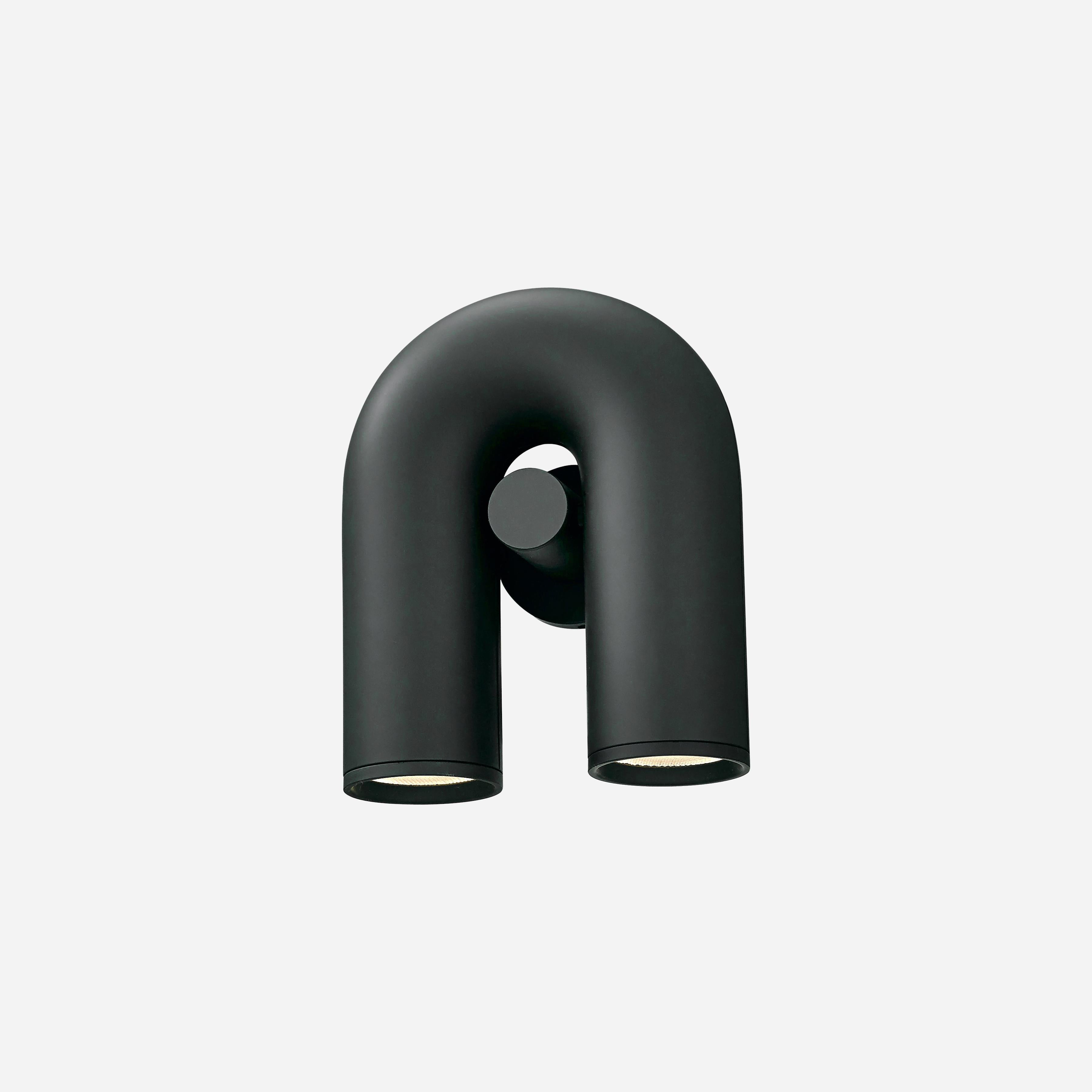 Aurelen | Modern Elegant Wall Sconce | Orntli