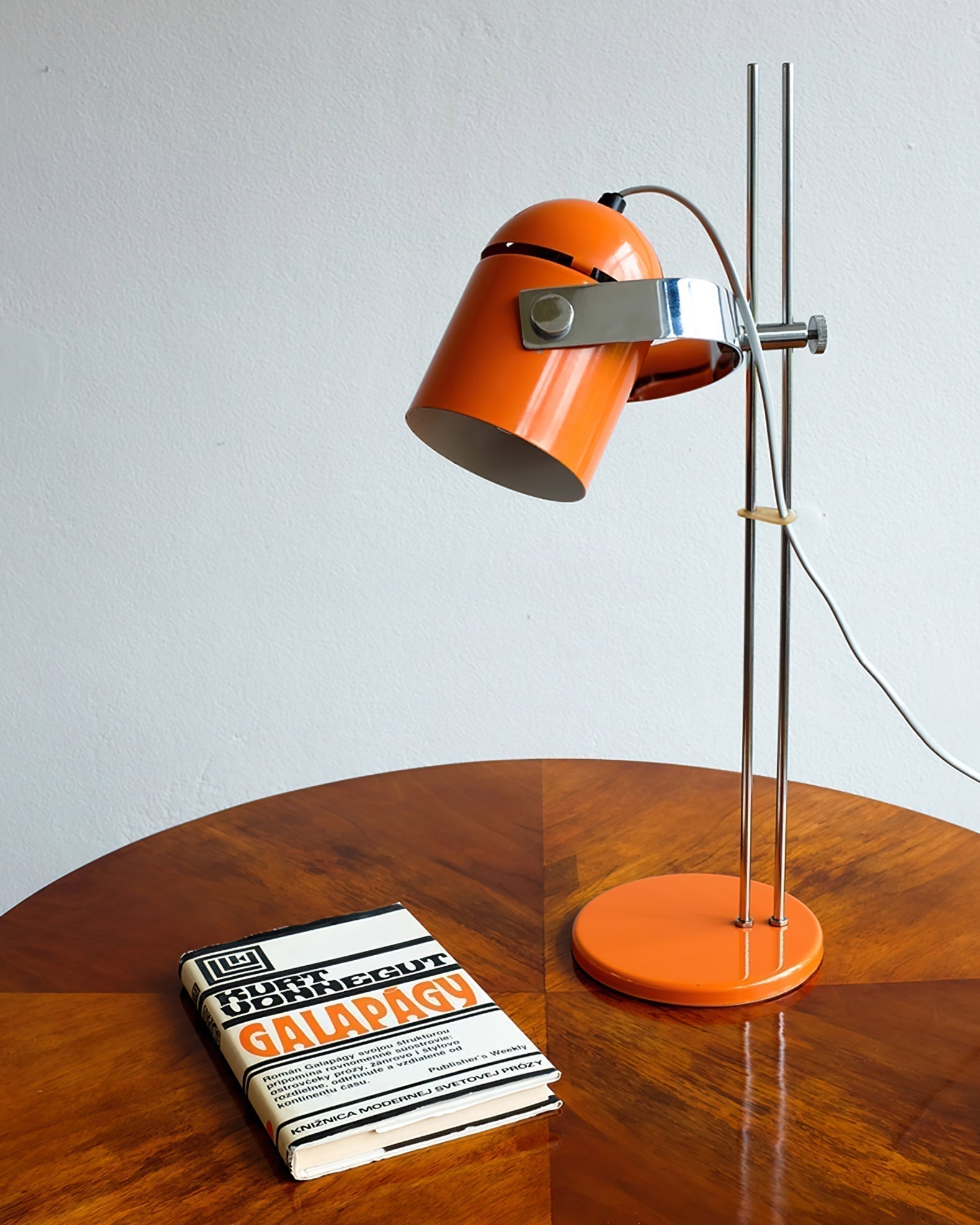 Aureli | Justerbar bordlampe med varmt stemningslys