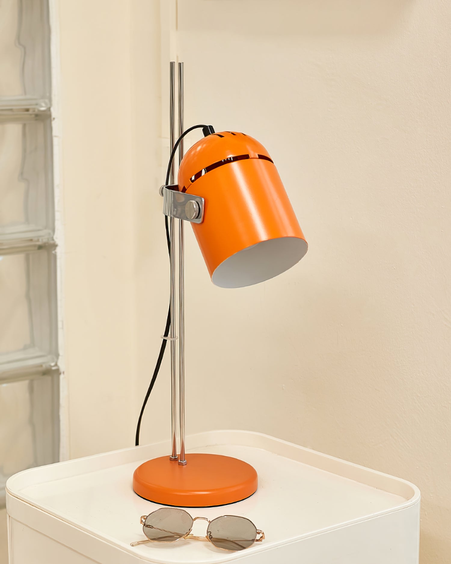 Aureli | Justerbar bordlampe med varmt stemningslys