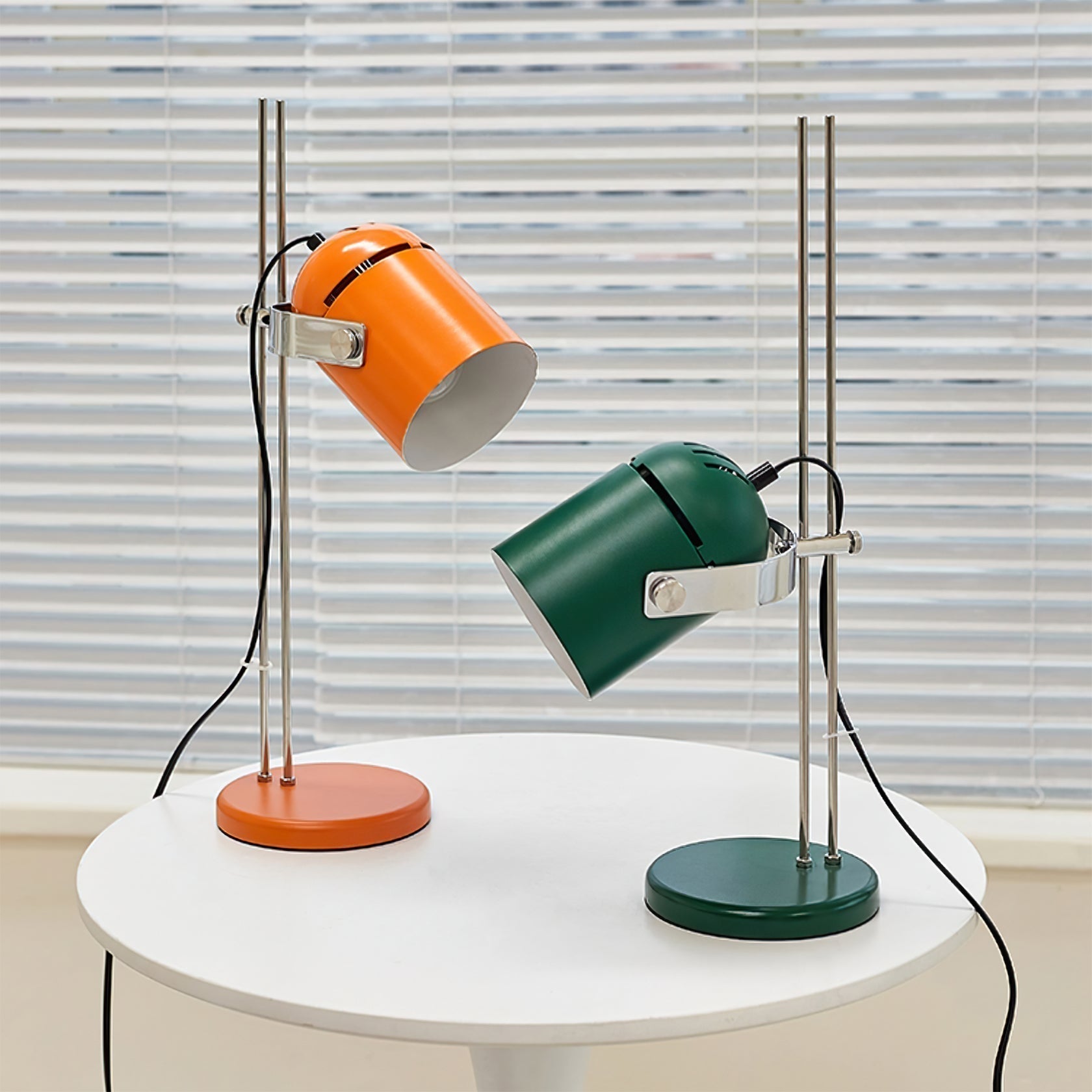Aureli | Justerbar bordlampe med varmt stemningslys
