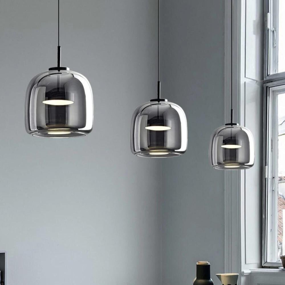 Elegante Pendelleuchte mit schwarzem Glasschirm, 12 Zoll Durchmesser
