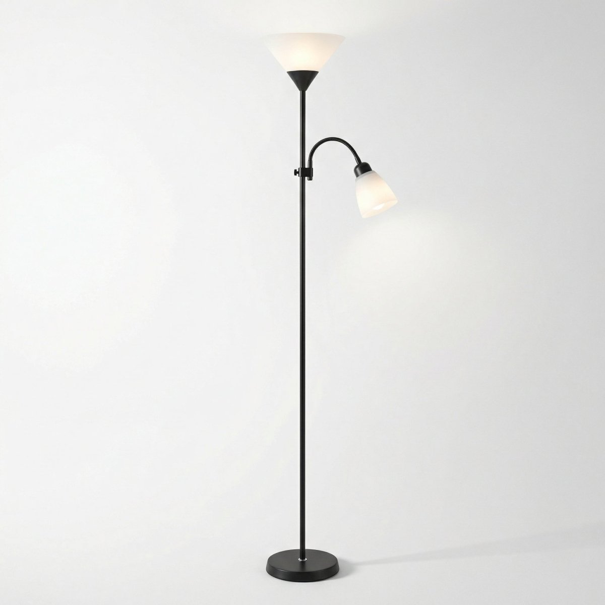 Lampada da terra moderna in metallo a doppia testa con altezza regolabile