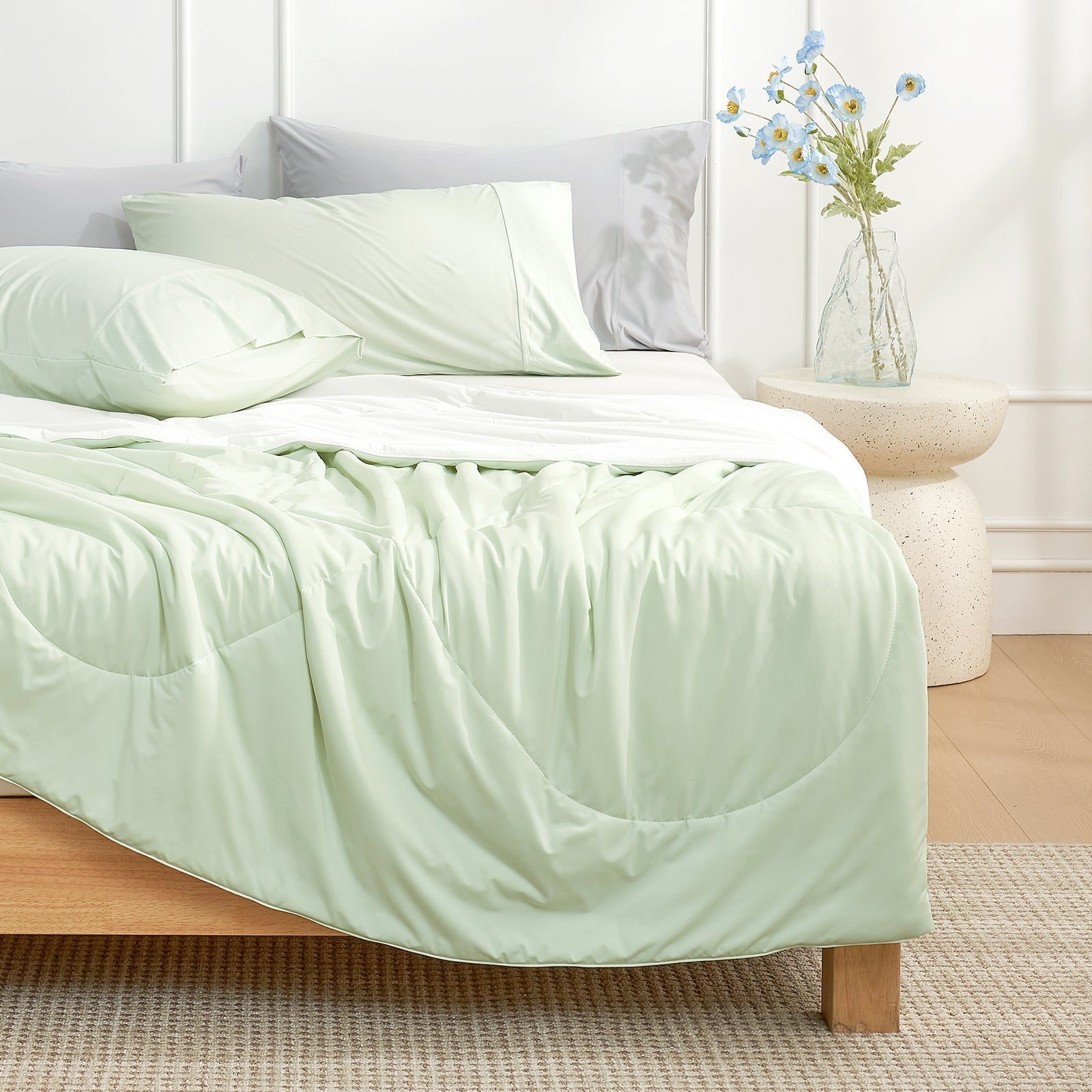 Cooling Comforter | Lightweight Breathable Design with Advanced Cooling Fabric | Ideal for Hot Sleepers 8