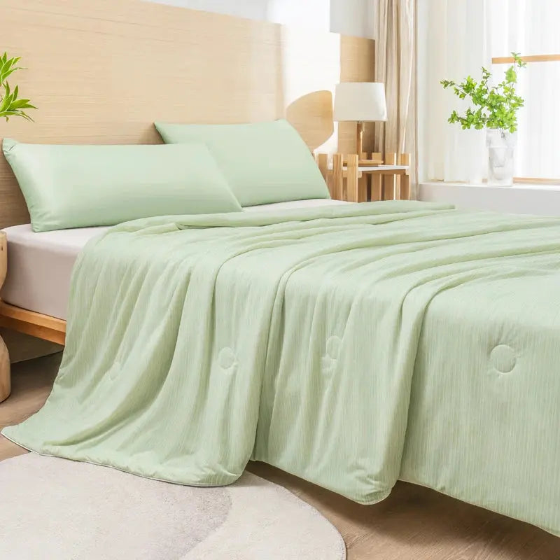 Cooling Summer Blanket | Double-Sided Cooling Fabric for Lightweight Comfort | Breathable Design for Refreshing Sleep 3