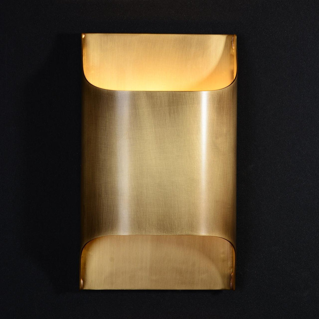 Messing-Wandleuchte mit sanftem LED-Bogen für Flure und Wohnzimmer